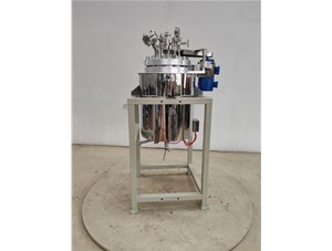 50L不锈钢复合板油浴电加热反应釜已完工发往寿光