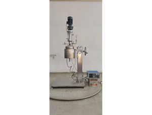 5L不锈钢电加热手动升降翻转实验釜已完工发往大连